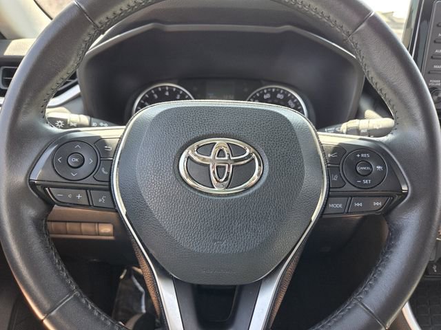 Used 2020 Toyota RAV4 XLE Premium w/ All Weather Liner Package AWD/4WD image 21