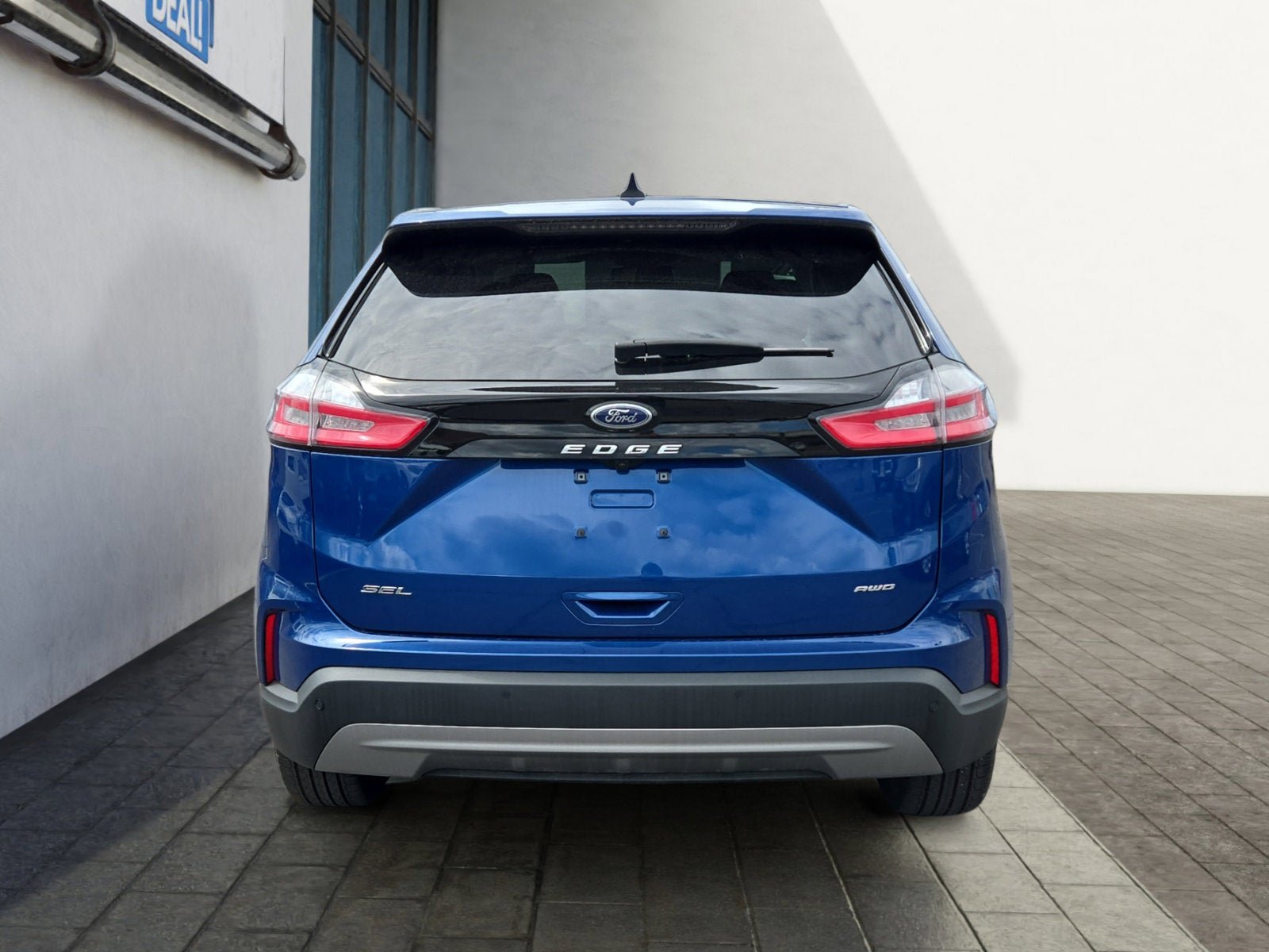 Certified 2024 Ford Edge SEL w/ Convenience Package AWD/4WD image 4