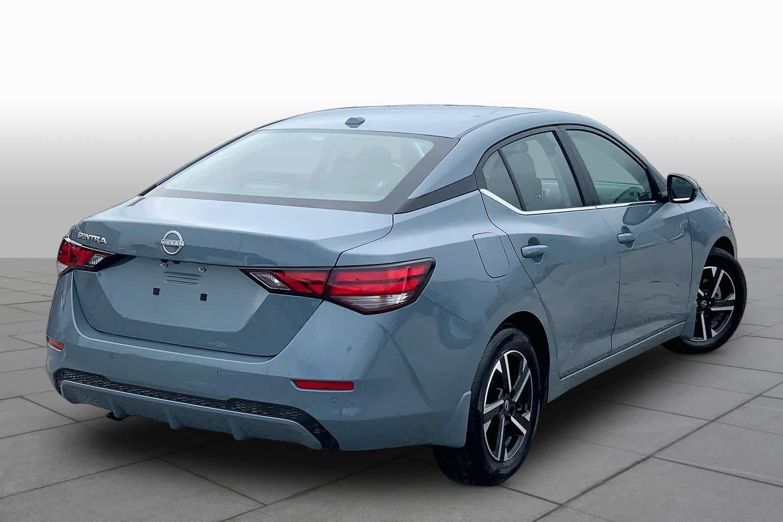 Used 2025 Nissan Sentra SV w/ All-Weather Package FWD image 12