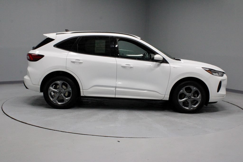 Certified 2023 Ford Escape ST-Line Select w/ Tech Pack #2 AWD/4WD image 12