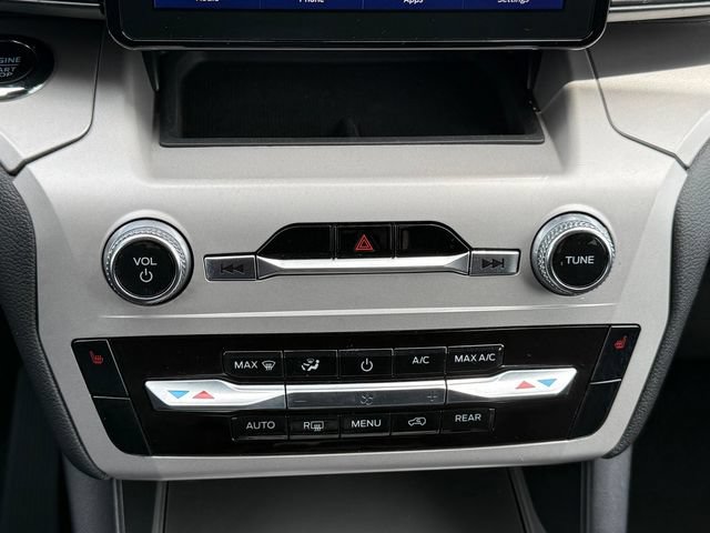 Certified 2024 Ford Explorer XLT AWD/4WD image 12