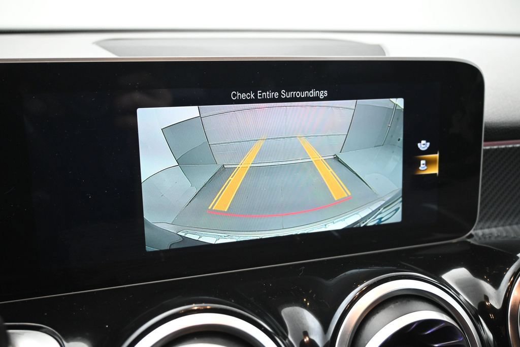 Used 2021 Mercedes-Benz GLB 250 image 15