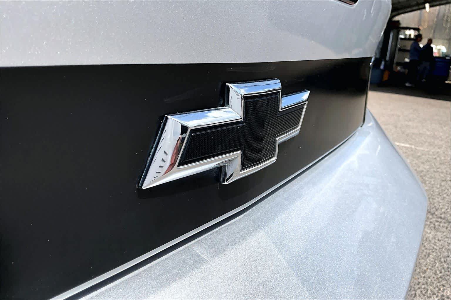 Used 2018 Chevrolet Camaro LT w/ Redline Edition RWD image 31