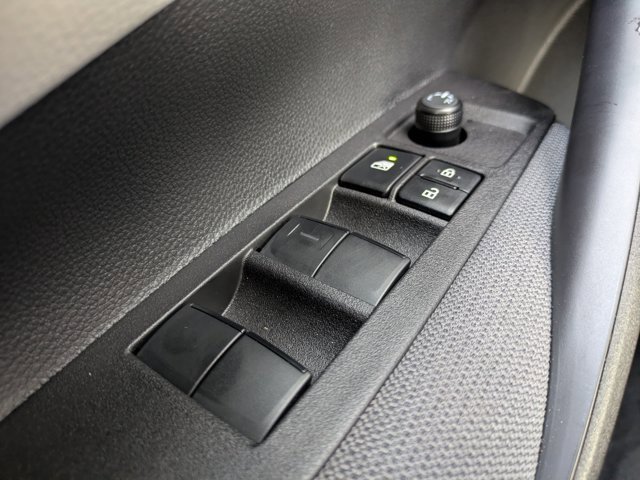 Used 2025 Toyota Corolla LE image 19