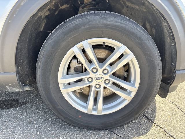 Certified 2023 Ford Explorer XLT w/ Equipment Group 202A image 53