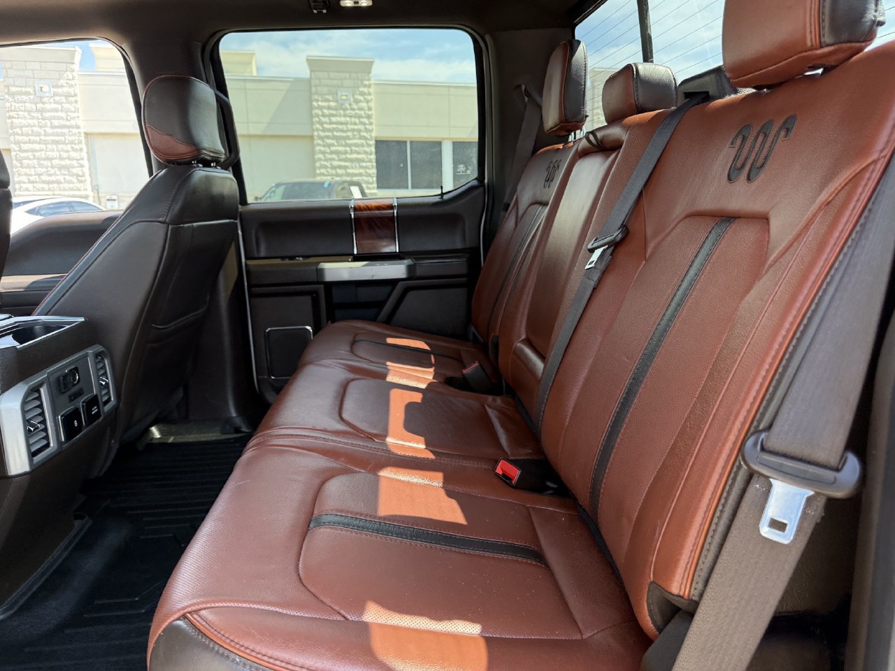 Certified 2018 Ford F250 King Ranch w/ King Ranch Ultimate Package AWD/4WD image 25