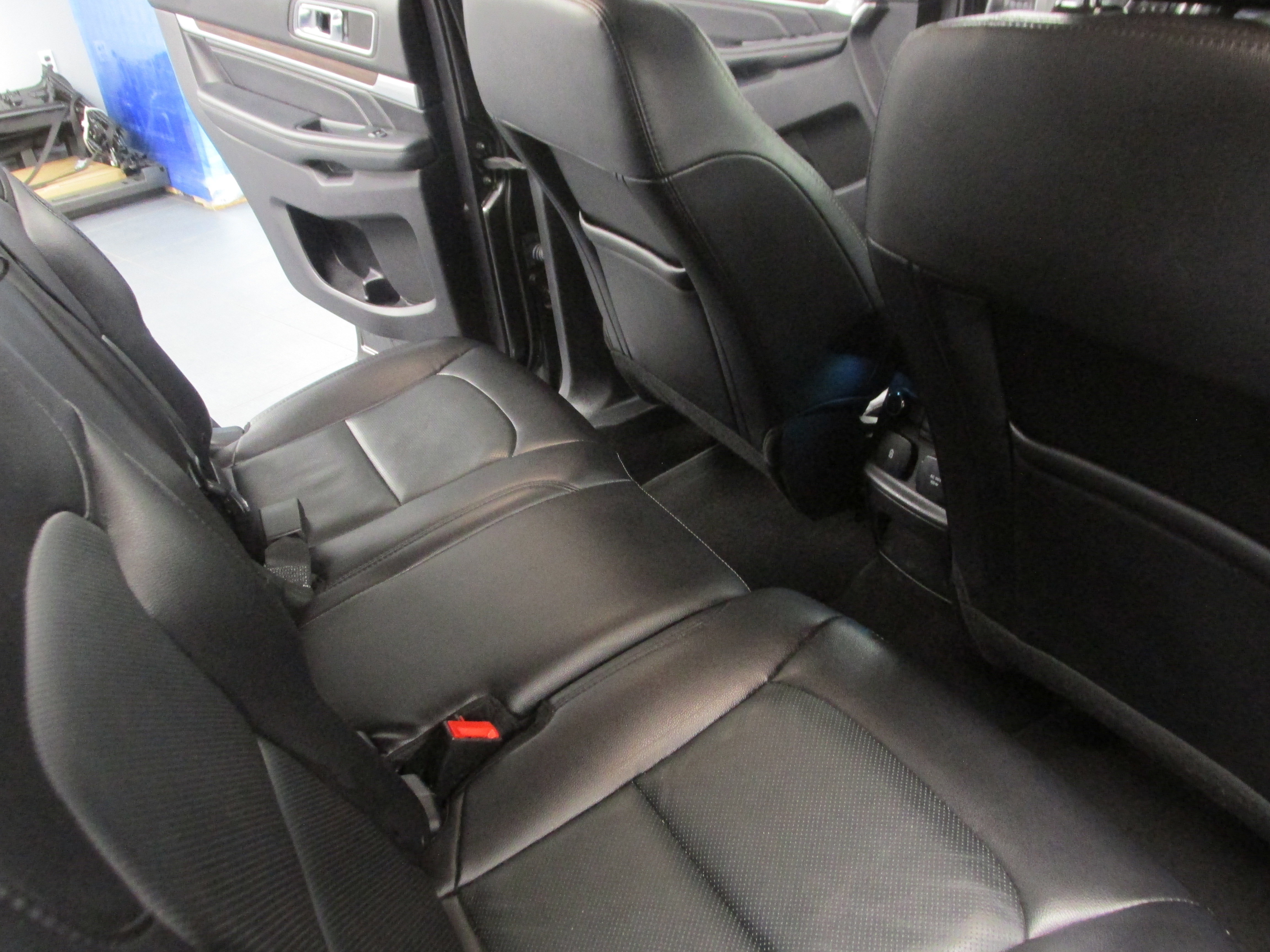 Certified 2019 Ford Explorer Limited w/ Class III Trailer Tow Package image 32