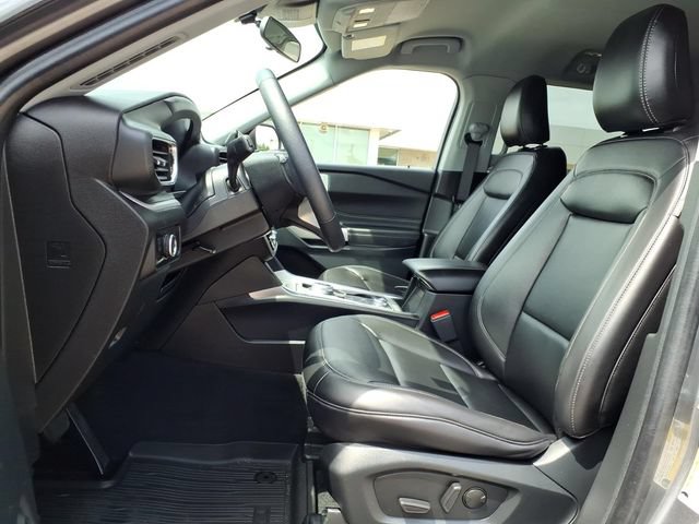 Certified 2024 Ford Explorer XLT w/ Equipment Group 202A AWD/4WD image 17