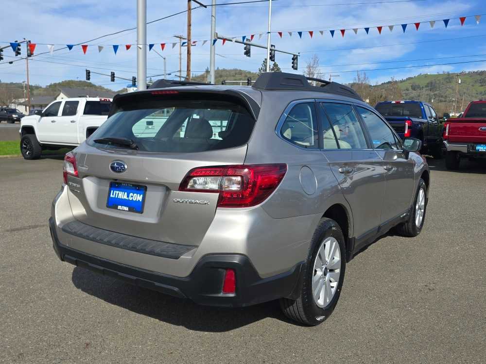 Used 2018 Subaru Outback 2.5i image 6