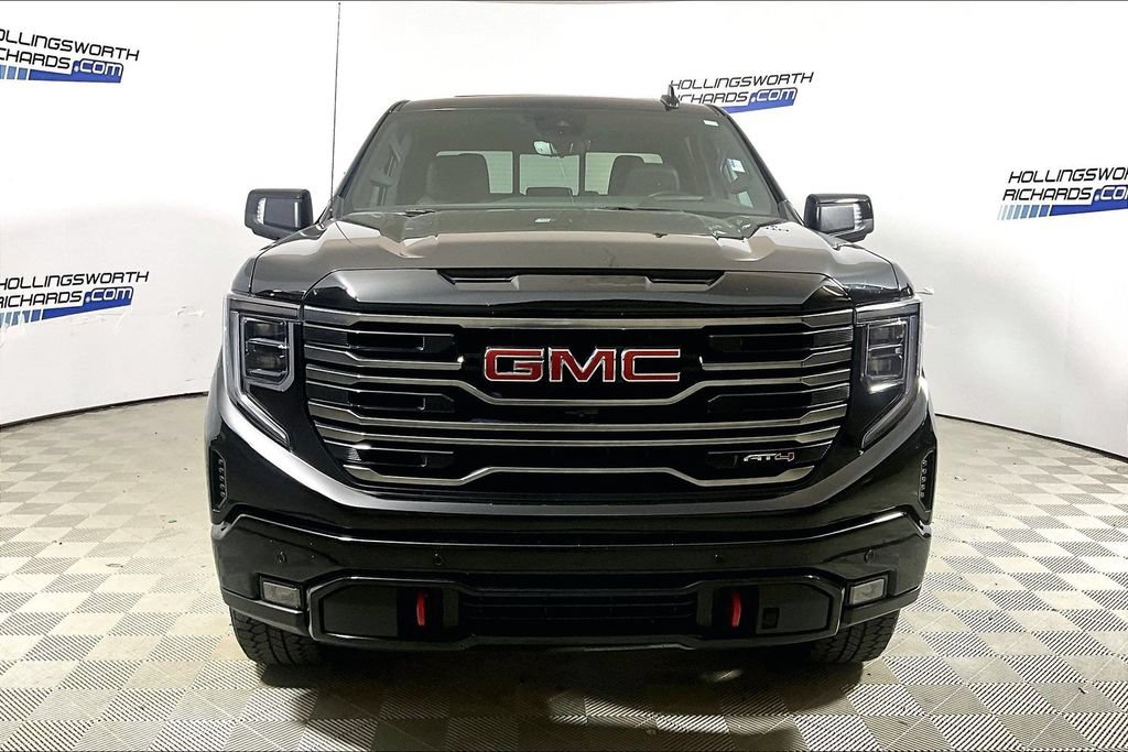 Used 2025 GMC Sierra 1500 AT4 w/ AT4 Premium Package AWD/4WD image 2