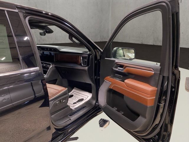 Used 2023 GMC Sierra 1500 Denali Ultimate AWD/4WD image 16