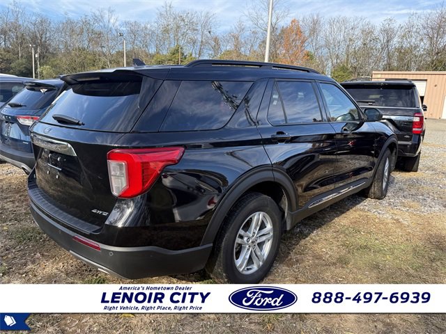 Certified 2023 Ford Explorer XLT w/ Equipment Group 202A image 3