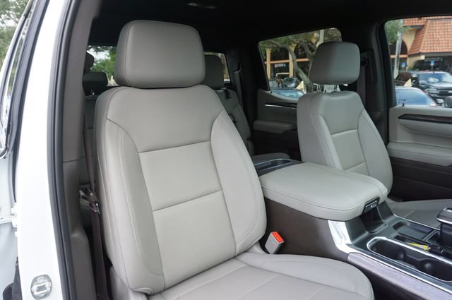 Used 2023 Chevrolet Silverado 1500 LTZ w/ LTZ Convenience Package II AWD/4WD image 2