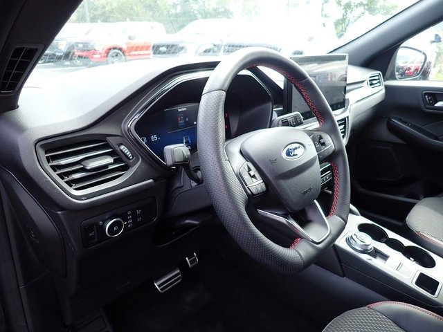 Certified 2023 Ford Escape ST-Line Select w/ Tech Pack #2 image 15