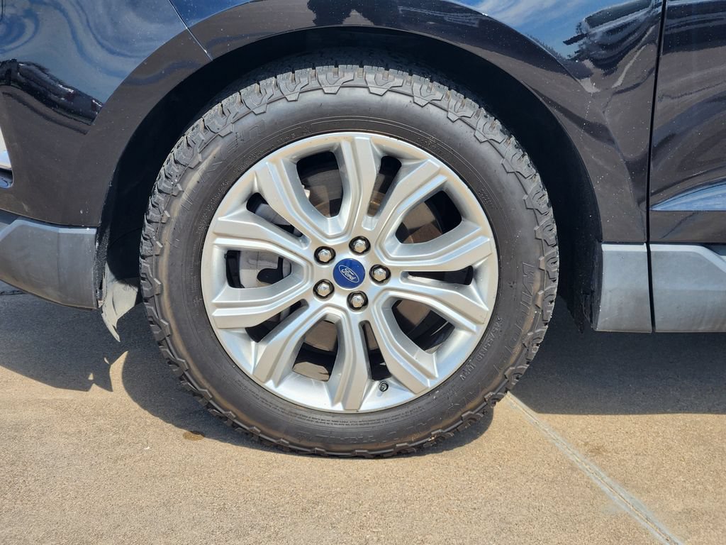 Certified 2021 Ford Edge Titanium w/ Cargo Accessory Package FWD image 10