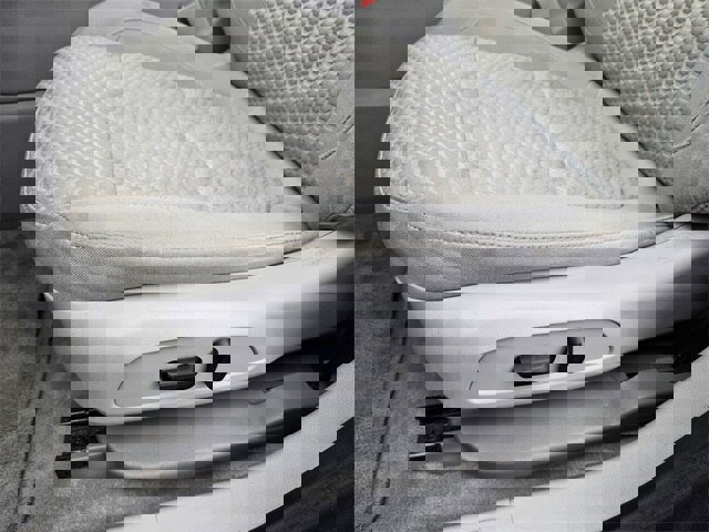 Used 2017 GMC Acadia SLE w/ Driver Alert Package I image 11