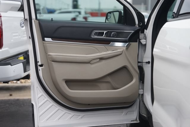 Certified 2018 Ford Explorer Limited AWD/4WD image 32