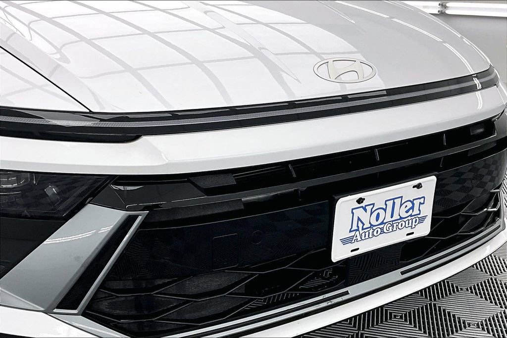Used 2025 Hyundai Sonata SE image 28