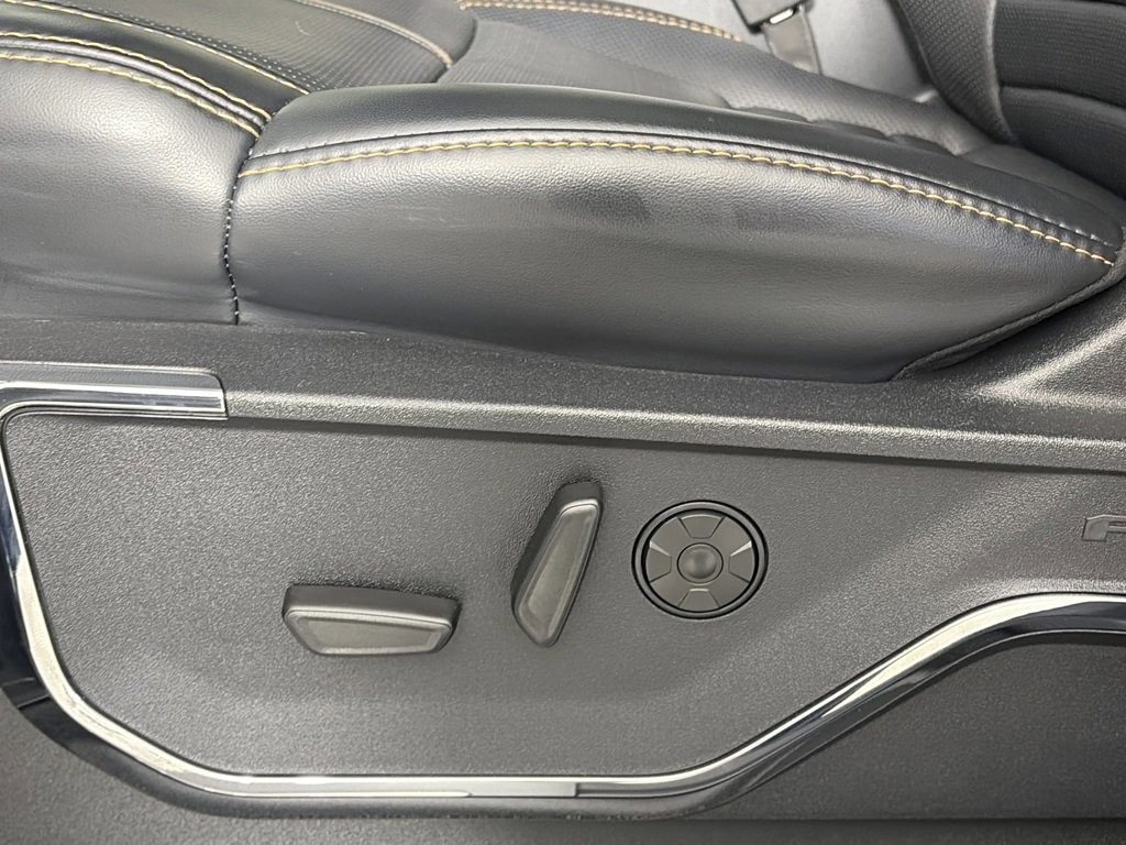 Certified 2024 Ford F350 Platinum w/ FX4 Off-Road Package image 27