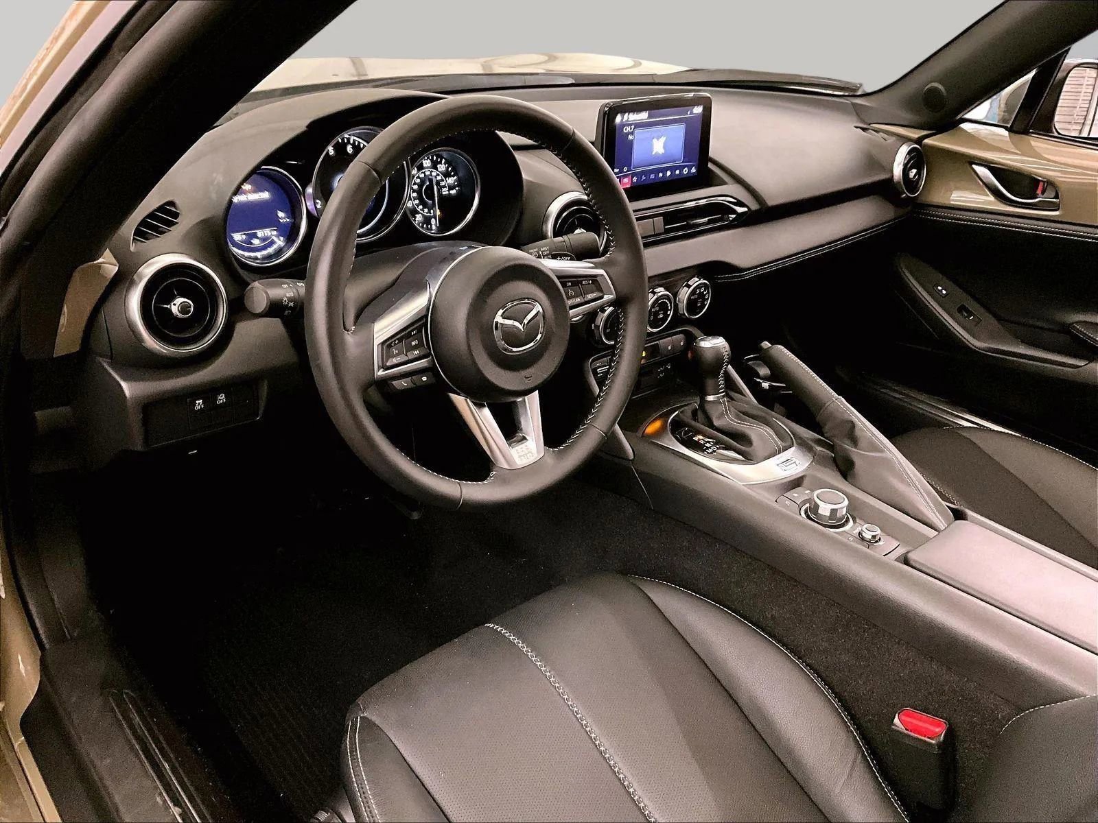 Used 2023 MAZDA MX-5 Miata Grand Touring w/ Weather Package RWD image 12