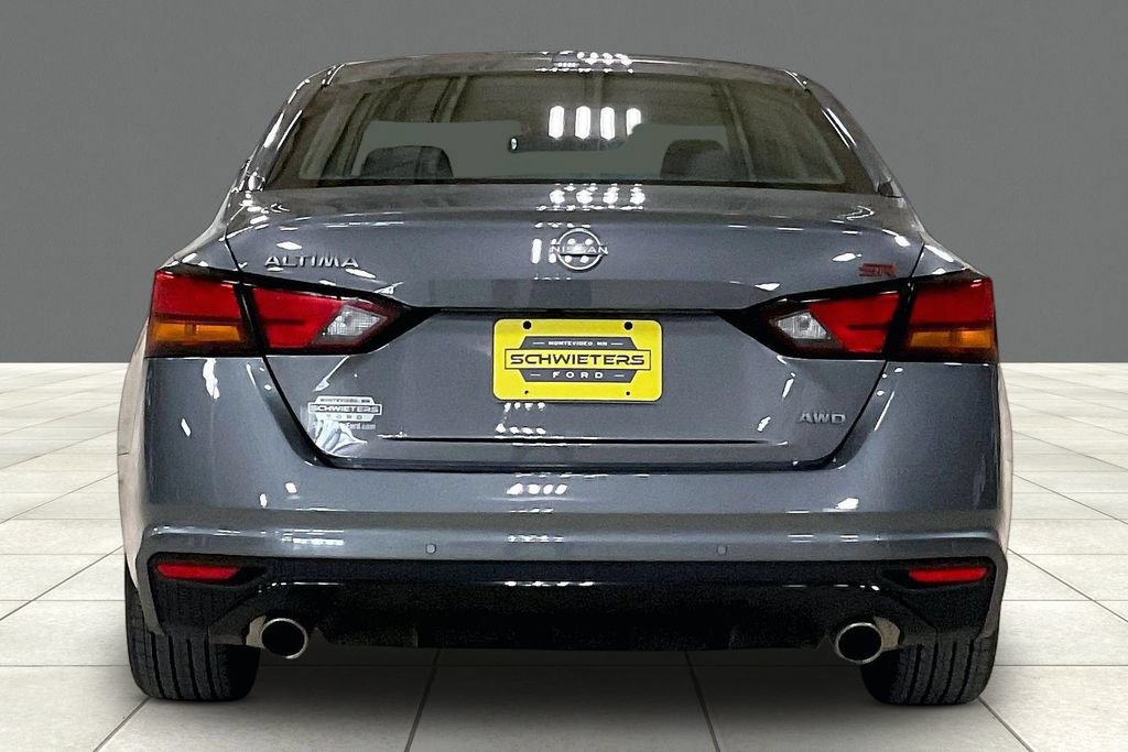 Used 2025 Nissan Altima 2.5 SR AWD/4WD image 4
