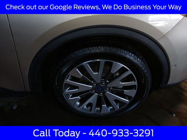 Certified 2020 Ford Escape Titanium AWD/4WD image 13