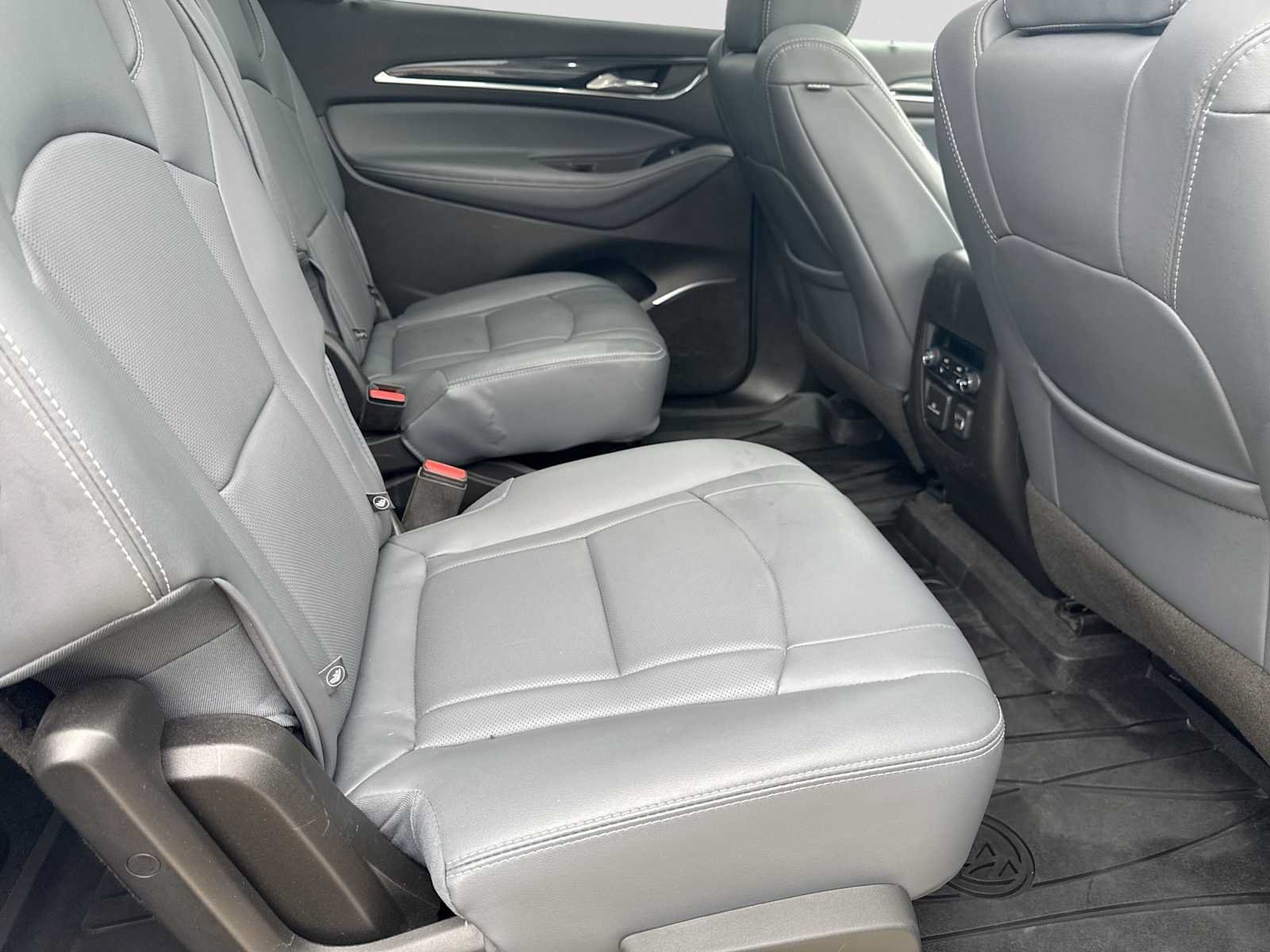 Used 2020 Buick Enclave Premium w/ Sun and Sites Package FWD image 19