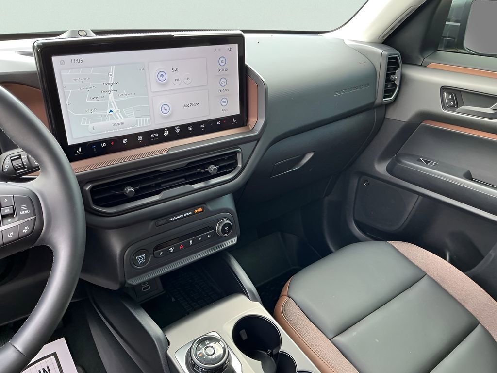 Certified 2025 Ford Bronco Sport Outer Banks w/ Outer Banks Tech Package+ AWD/4WD image 40