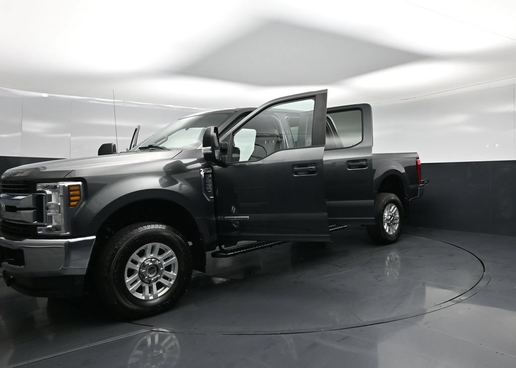 Certified 2019 Ford F250 XL w/ STX Appearance Package AWD/4WD image 24
