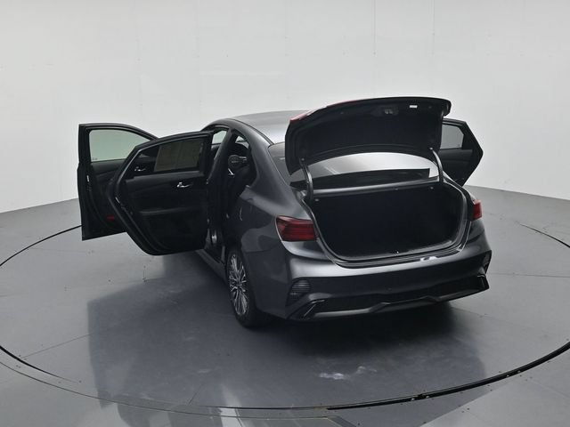 Used 2022 Kia Forte GT-Line FWD image 46
