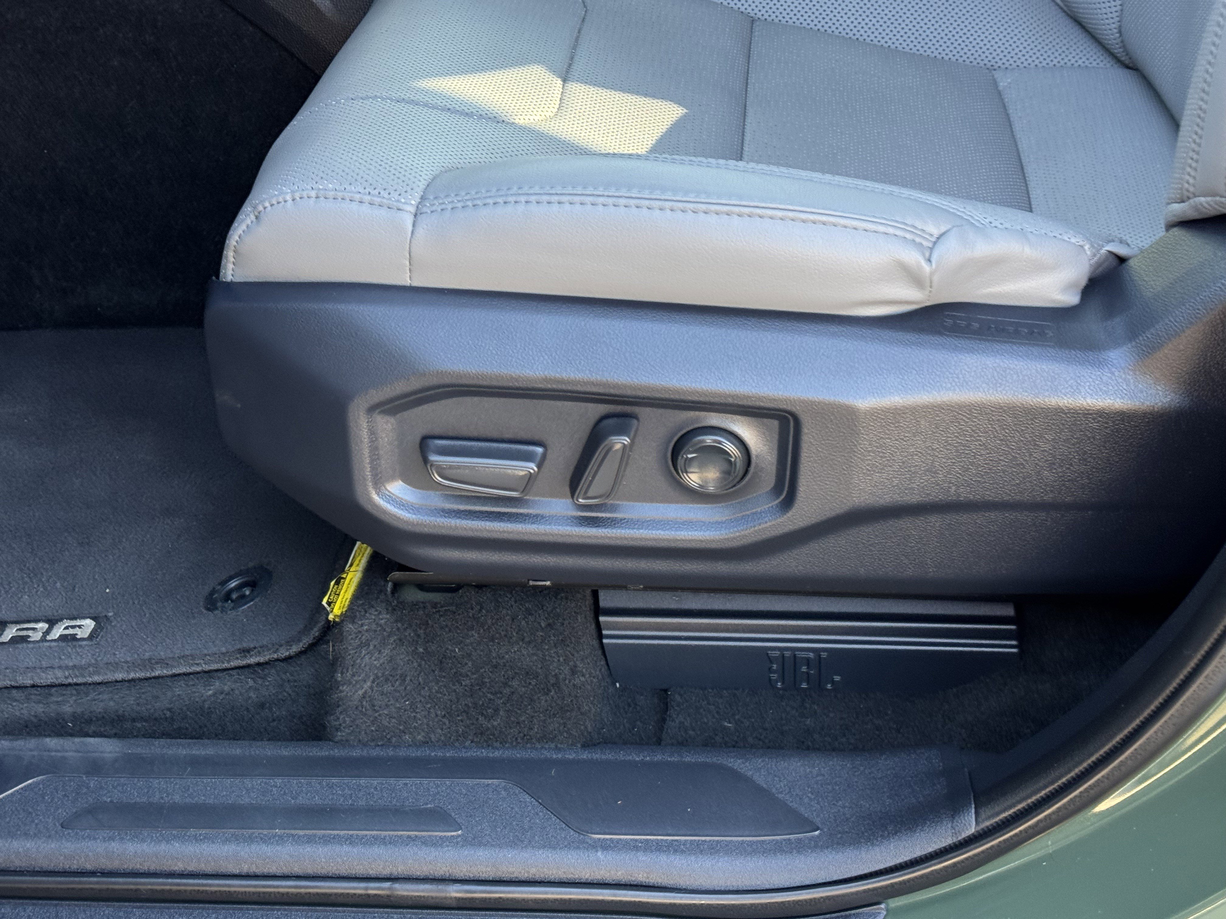 Used 2023 Toyota Tundra Limited image 17