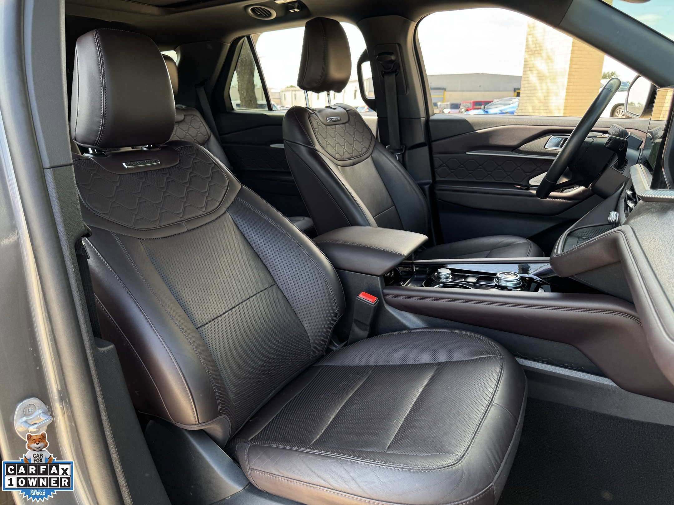 Certified 2025 Ford Explorer Platinum w/ LUX Leather Package AWD/4WD image 31