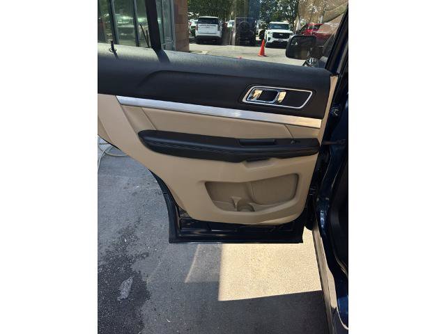 Certified 2017 Ford Explorer XLT w/ Equipment Group 201A FWD image 11