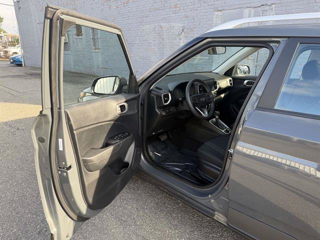 Used 2026 Hyundai Venue SEL FWD image 12