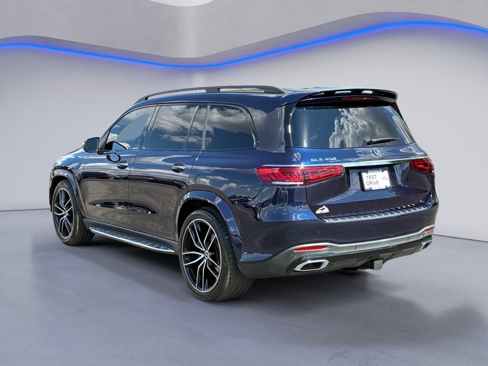 Used 2022 Mercedes-Benz GLS 450 4MATIC image 3