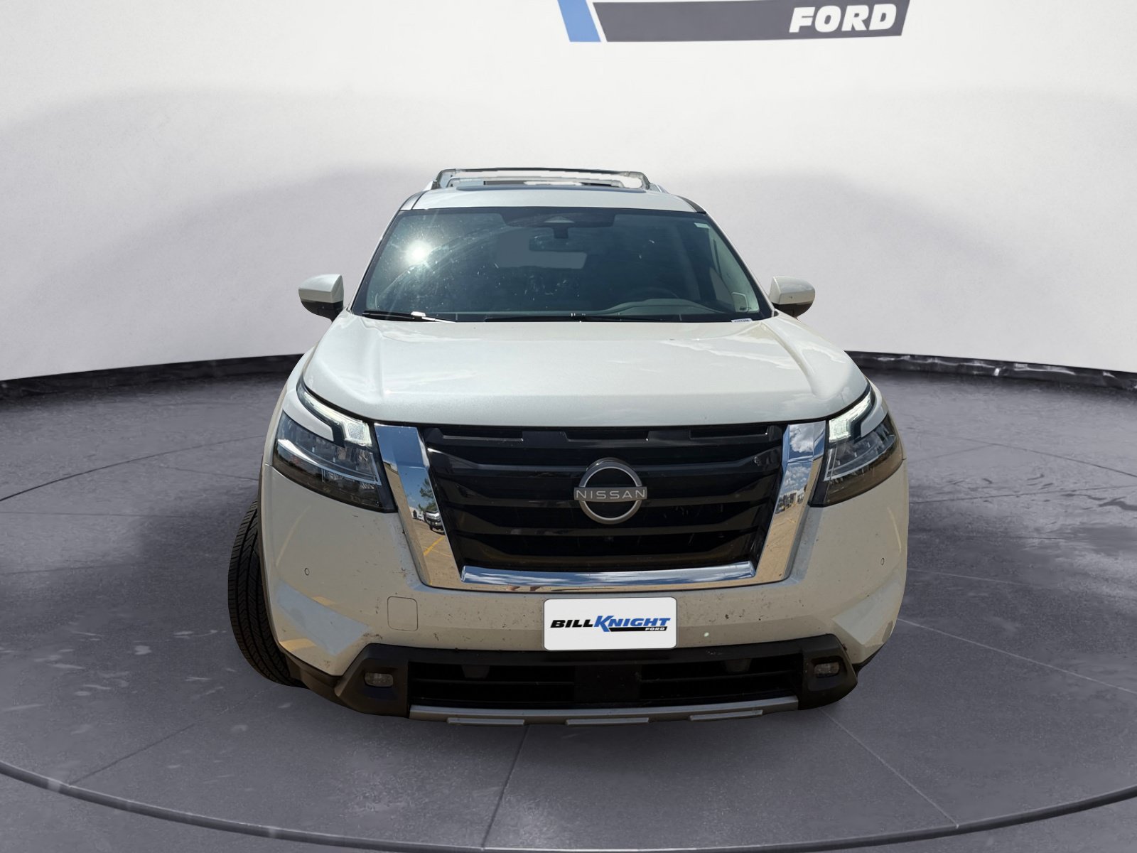Used 2023 Nissan Pathfinder SL w/ SL Premium Package FWD image 8