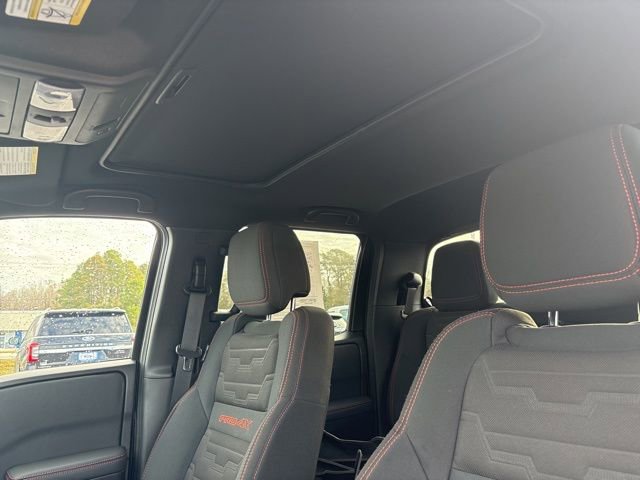 Used 2022 Nissan Frontier PRO-4X image 21