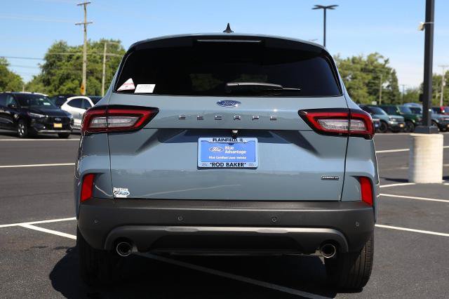 Certified 2025 Ford Escape ST-Line Select w/ Tech Pack #2 AWD/4WD image 11