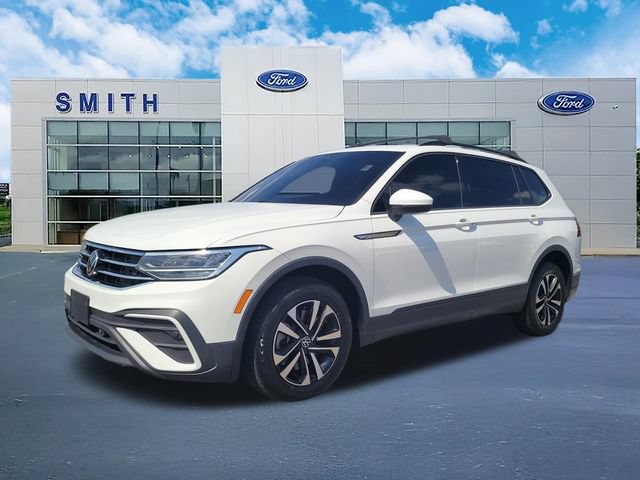 Used 2024 Volkswagen Tiguan S FWD image 1