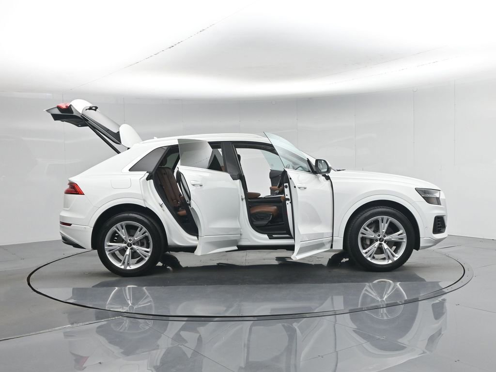 Used 2023 Audi Q8 Premium Plus image 34