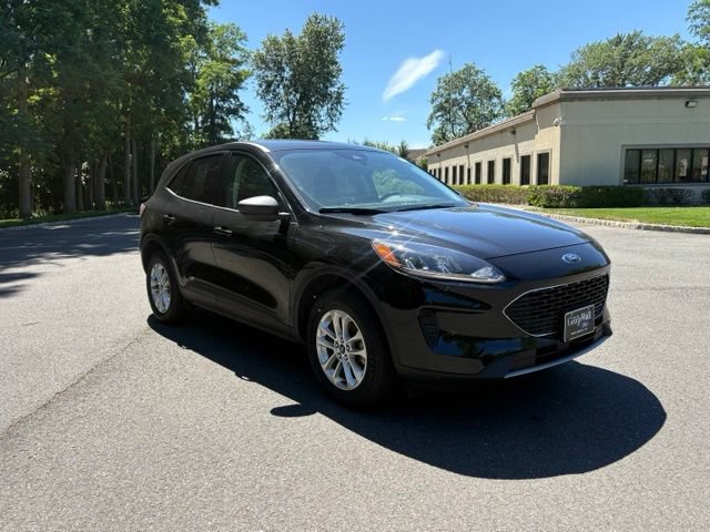 Certified 2022 Ford Escape SE w/ Convenience Package AWD/4WD image 2