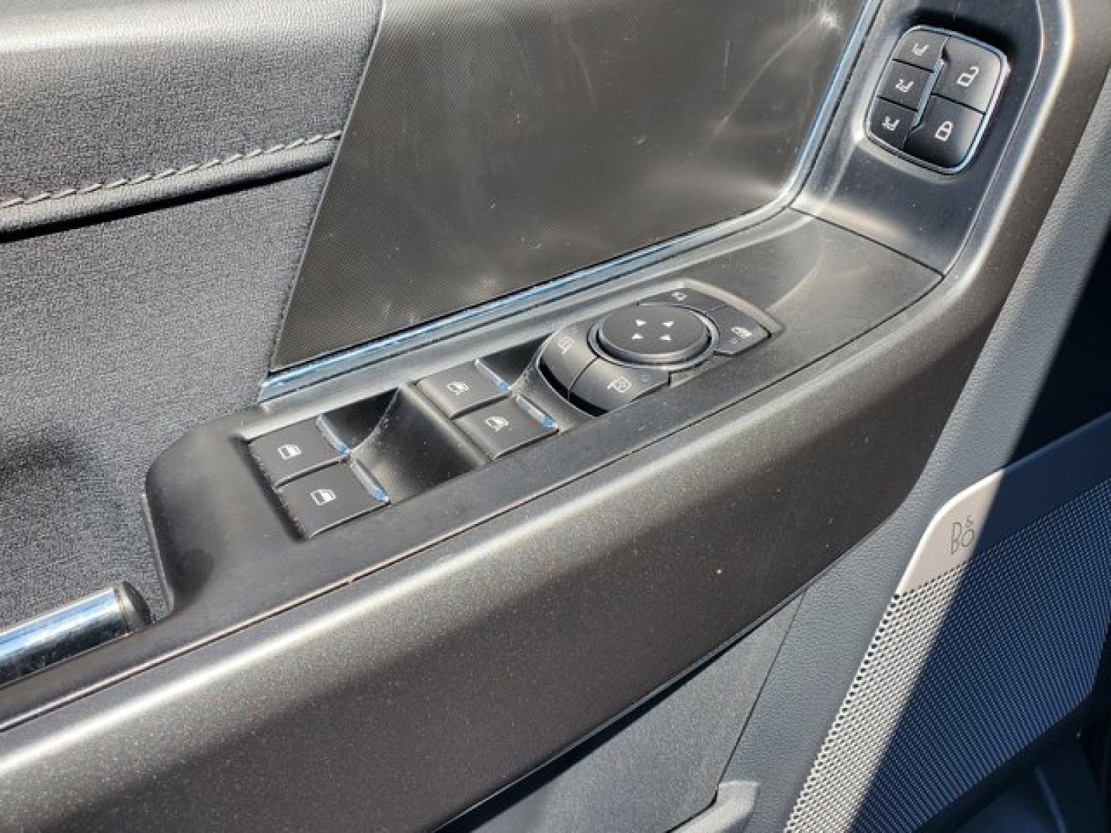 Certified 2022 Ford F150 Lariat w/ Equipment Group 502A High image 13