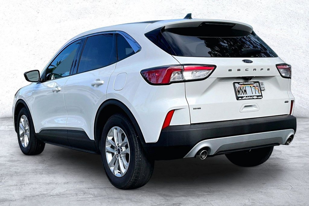 Certified 2022 Ford Escape SE w/ Convenience Package FWD image 12