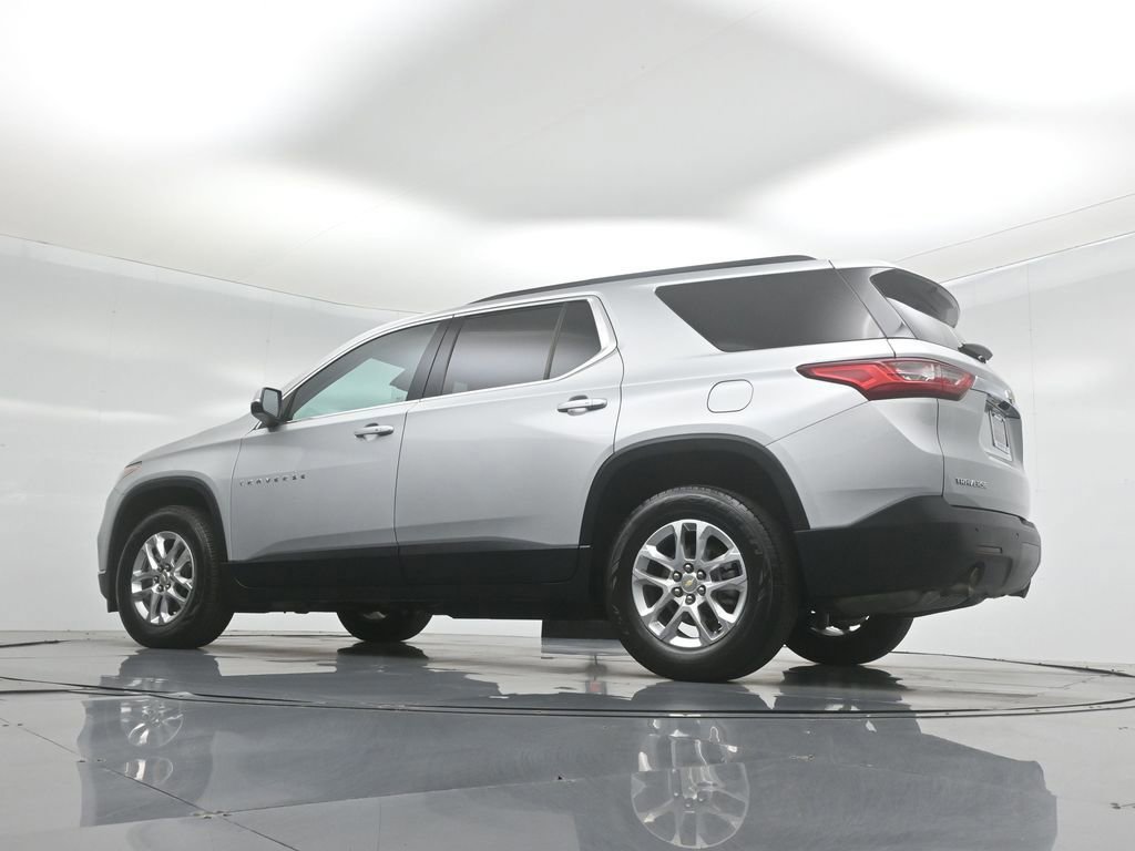 Used 2021 Chevrolet Traverse LT image 19
