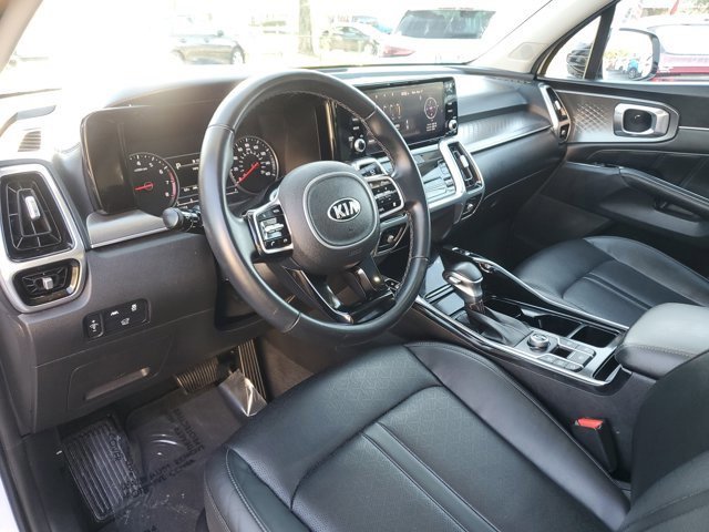 Used 2021 Kia Sorento SX image 16