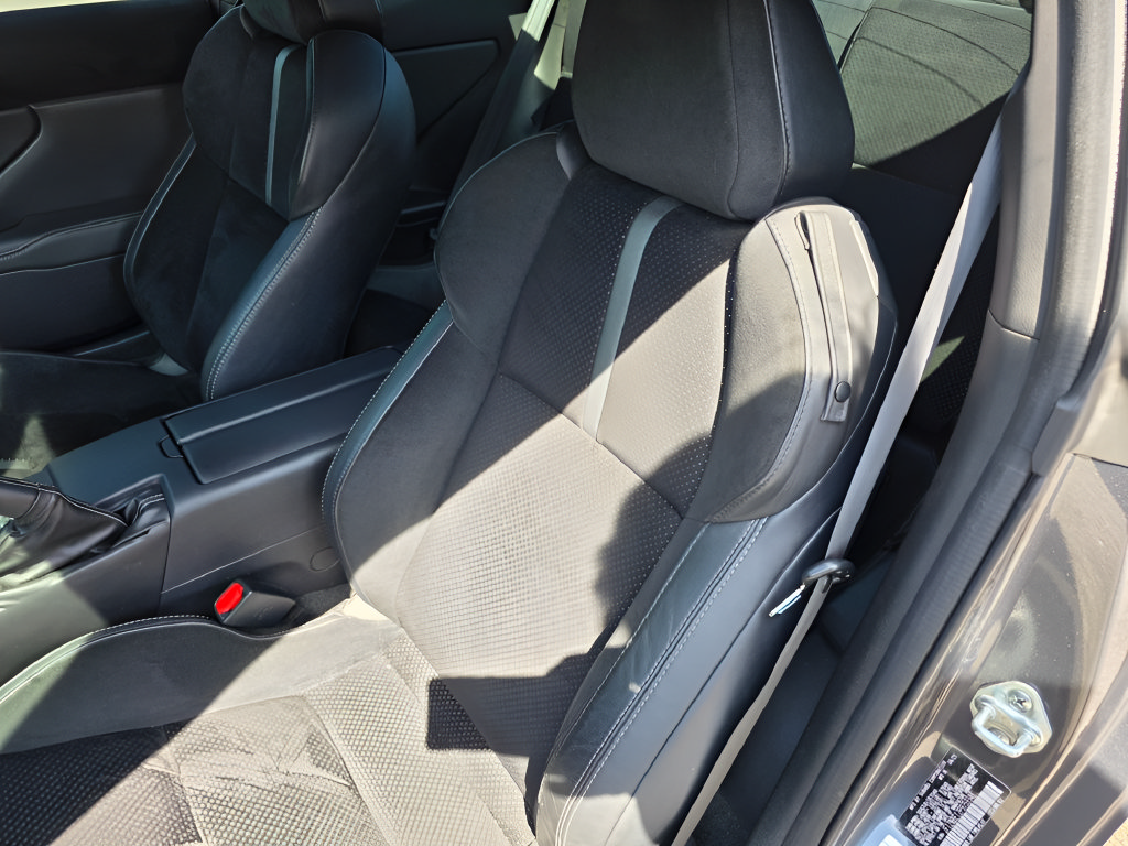 Used 2023 Toyota GR86 Premium w/ ALL Weather Mat Package (TMS) RWD image 13