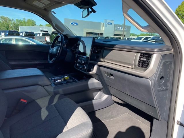 Certified 2024 Ford Expedition XLT AWD/4WD image 16