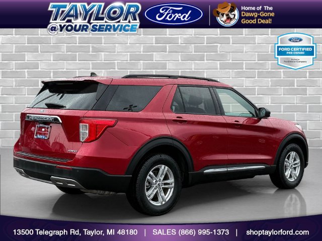 Certified 2023 Ford Explorer XLT w/ Equipment Group 202A AWD/4WD image 3