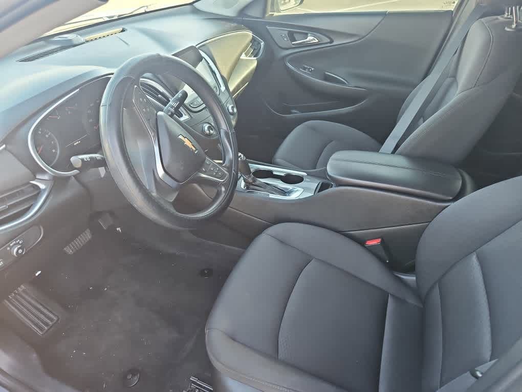 Used 2020 Chevrolet Malibu LT image 14