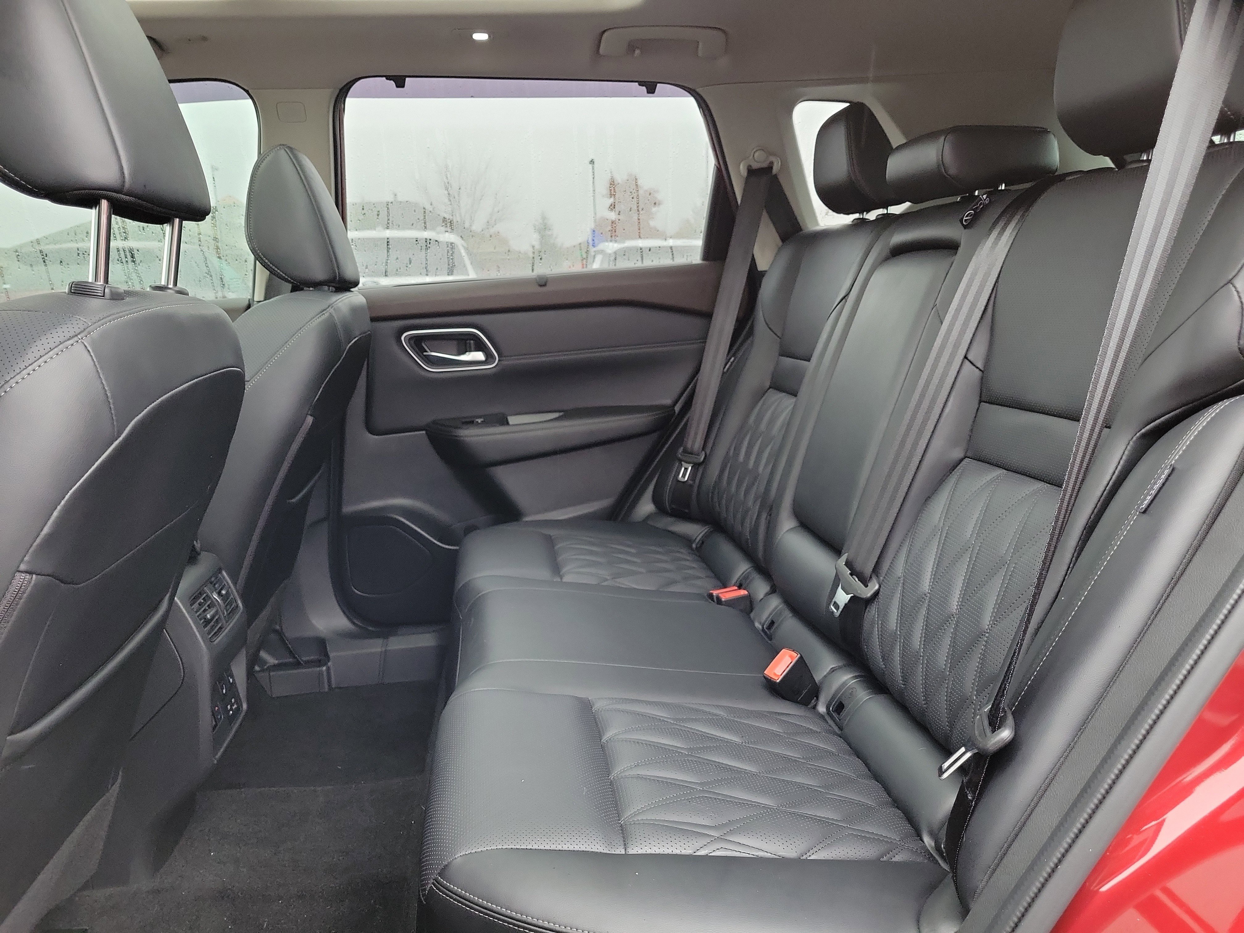 Used 2023 Nissan Rogue Platinum w/ Platinum Premium Package image 10